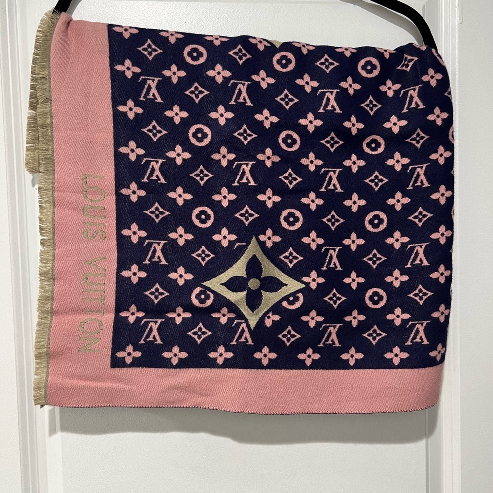 Louis Vuitton Scarf